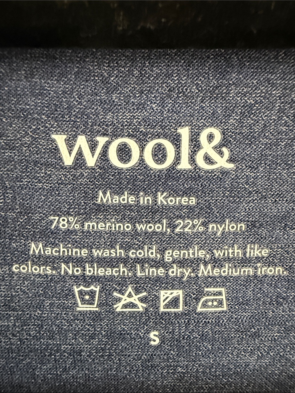 Stella Merino Wool Signature Scoop Neck Tee from the brand Wool&. Like New